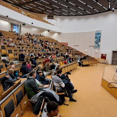 Begrüßung im Hörsaal